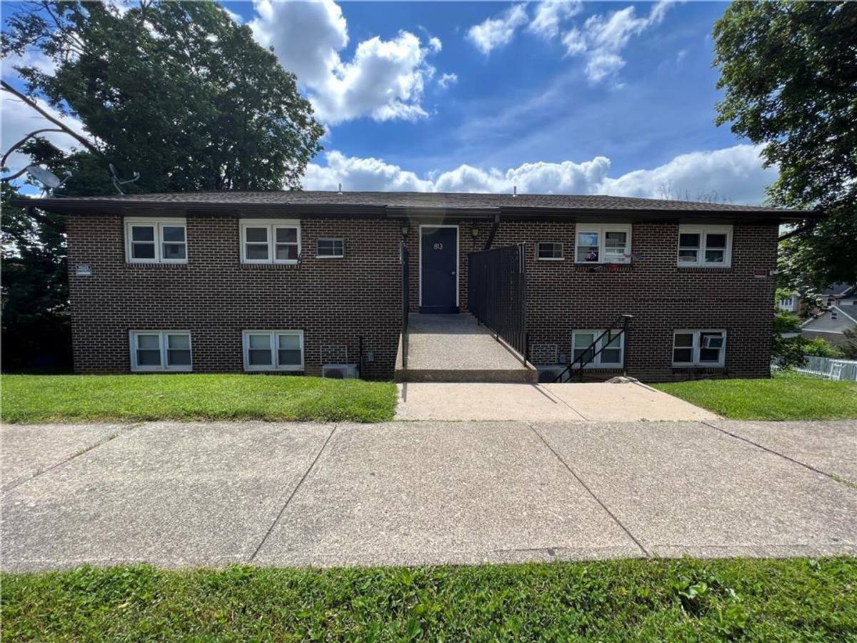 Apartment for rent at 813 Cherokee St, Bethlehem, PA 18015