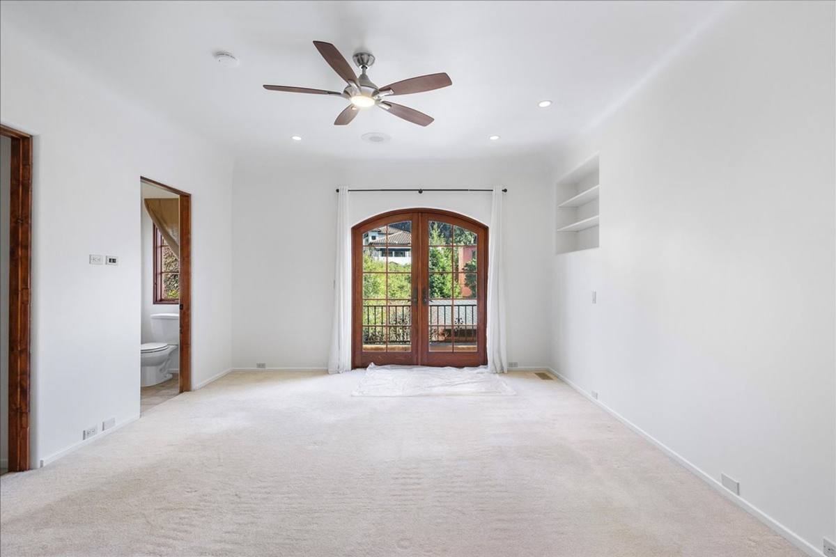 Apartment for rent at 1041 Grandview Dr, Berkeley, CA 94705