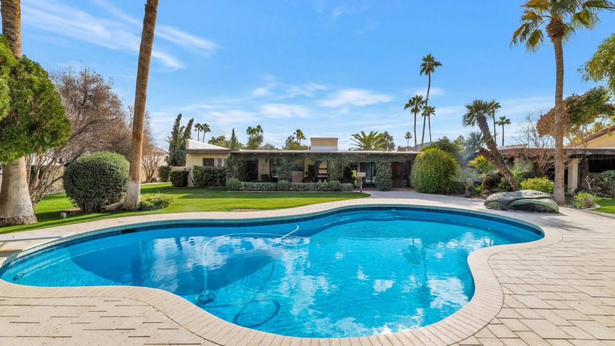 House for rent at 6330 E Bar Z Lane, Paradise Valley, AZ 85253