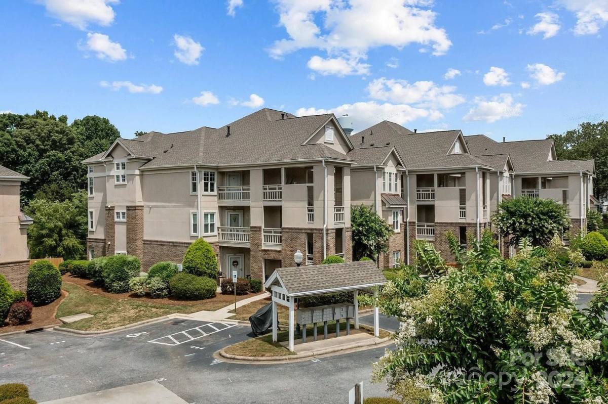 House for rent at 108 Pier 33 Dr #416, Mooresville, NC 28117