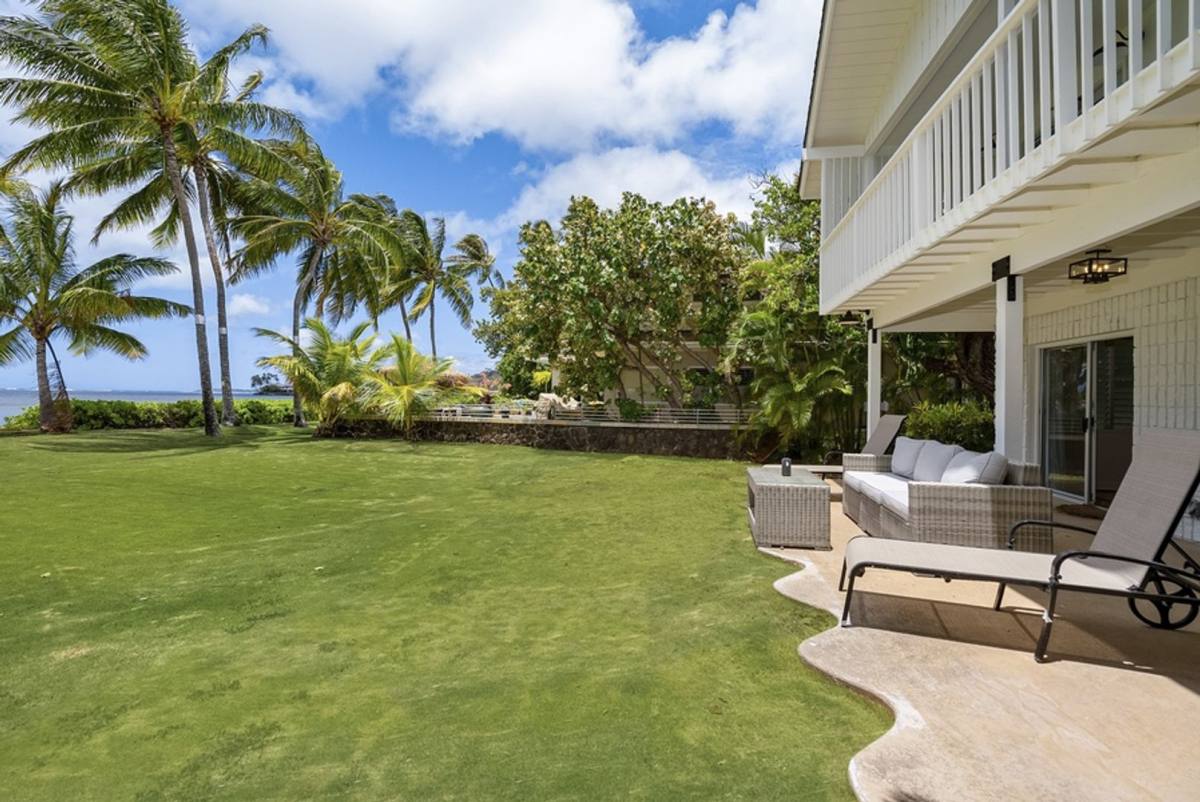 House for rent at 230 Paiko Dr, Honolulu, HI 96821