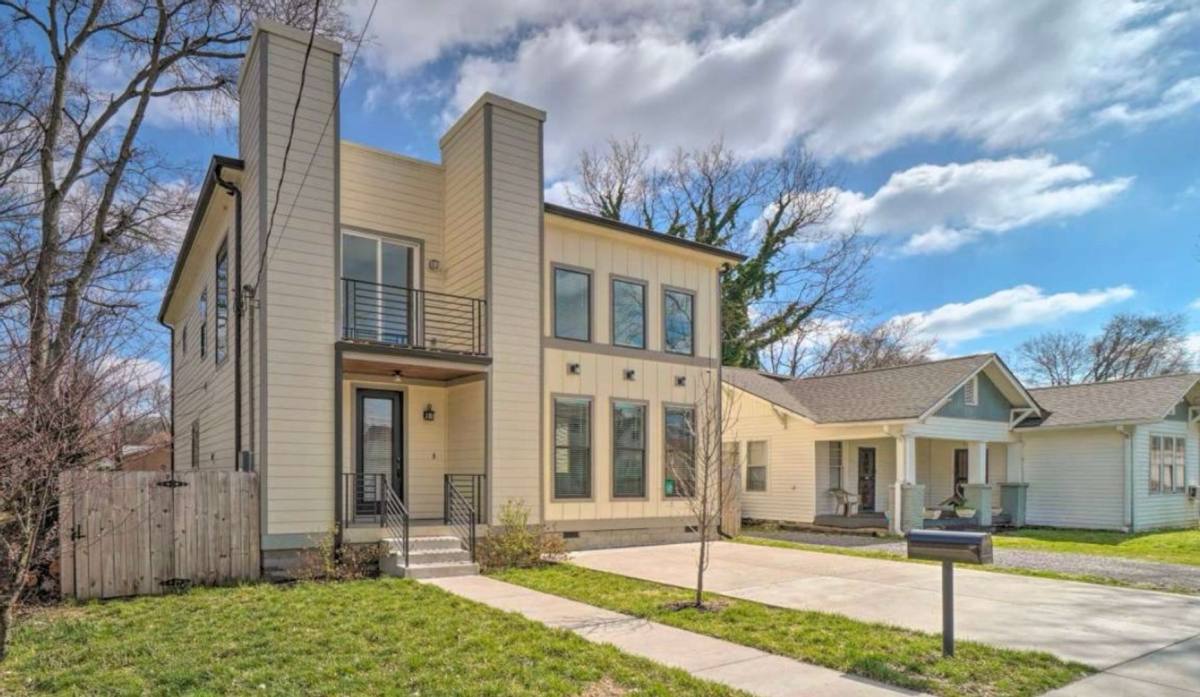 House for rent at 1732 22nd Ave N, Nashville, TN 37208