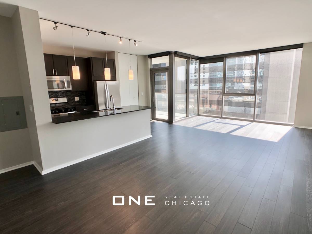 Apartment for rent at 117 N Desplaines #3, Chicago, IL 60661