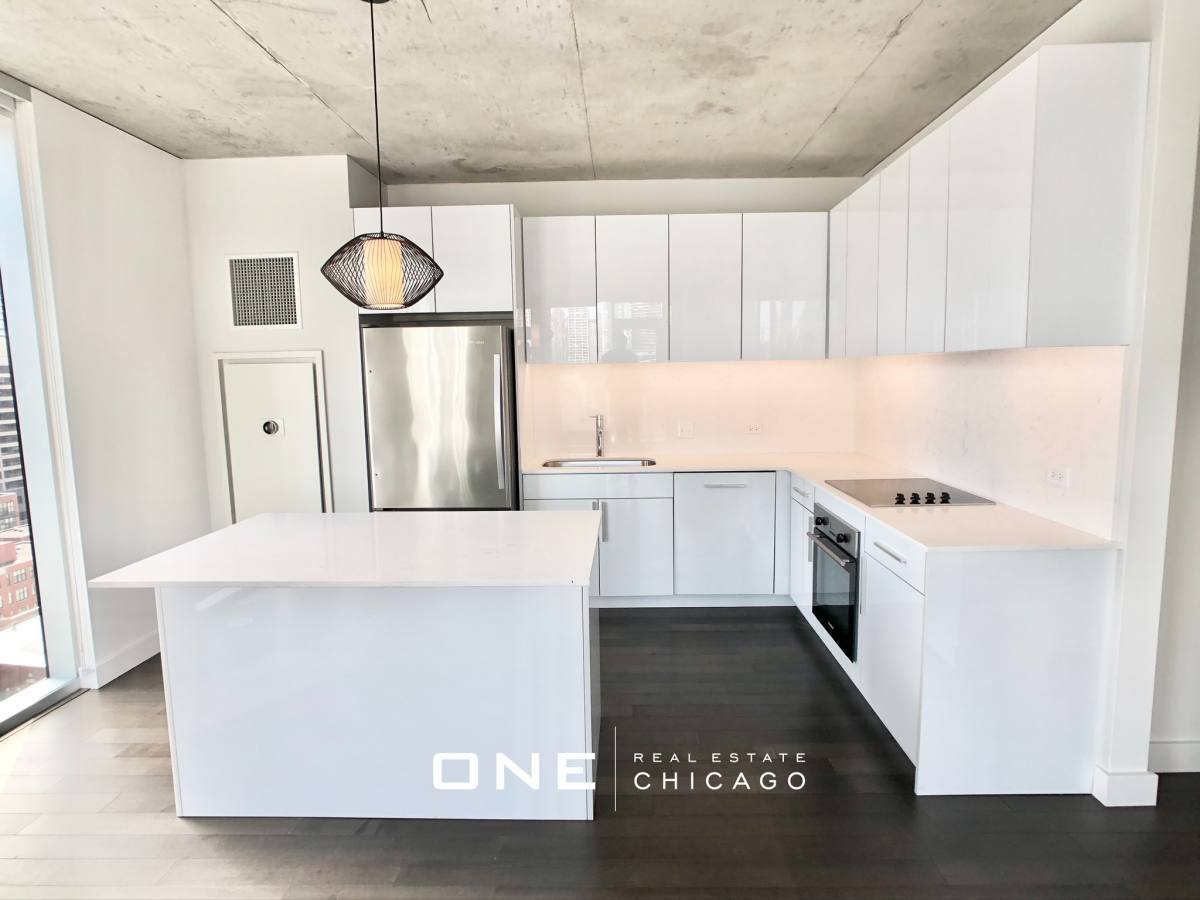 Apartment for rent at 232 W Illinois #4, Chicago, IL 60654