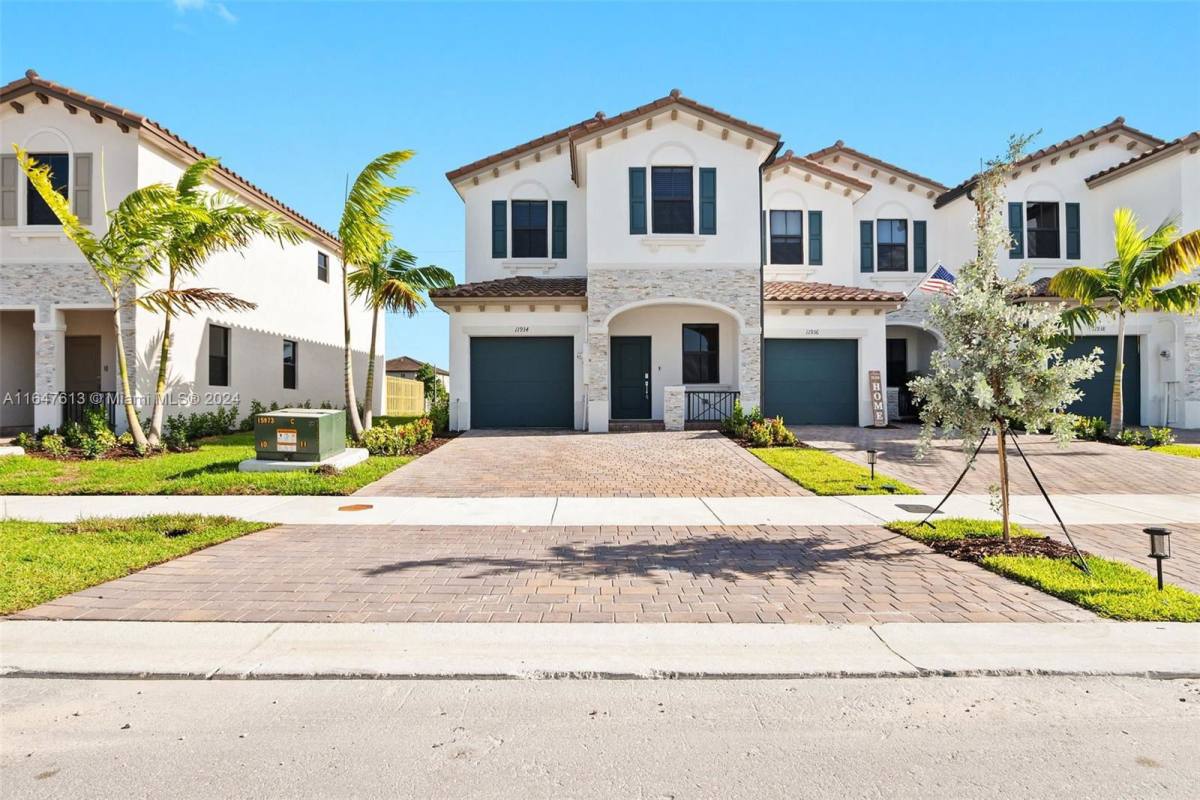 Townhouse for rent at 11934 SW 247th Terrace, Homestead, FL 33032