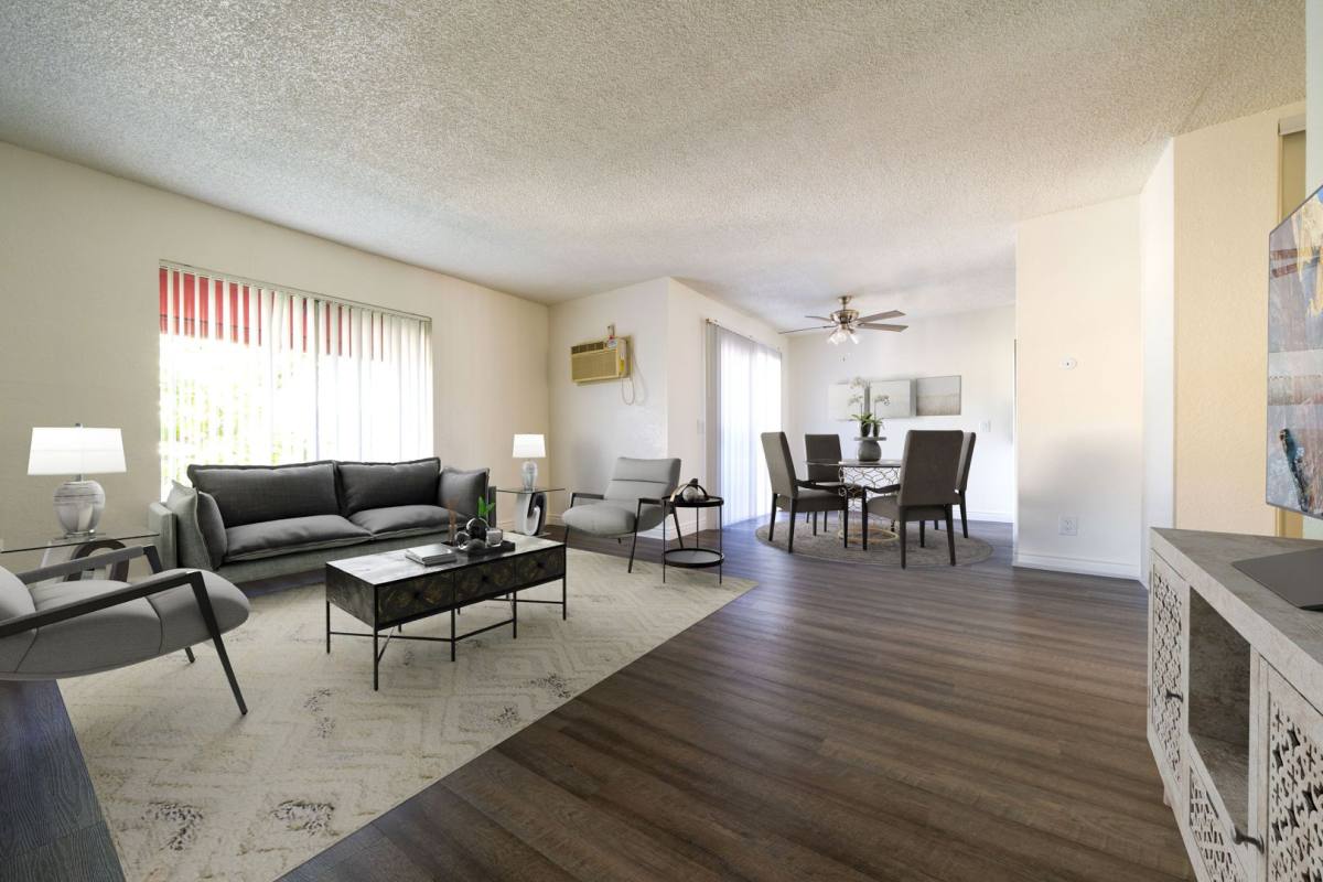 Apartment for rent at 1440 Oak Dr, Vista, CA 92084
