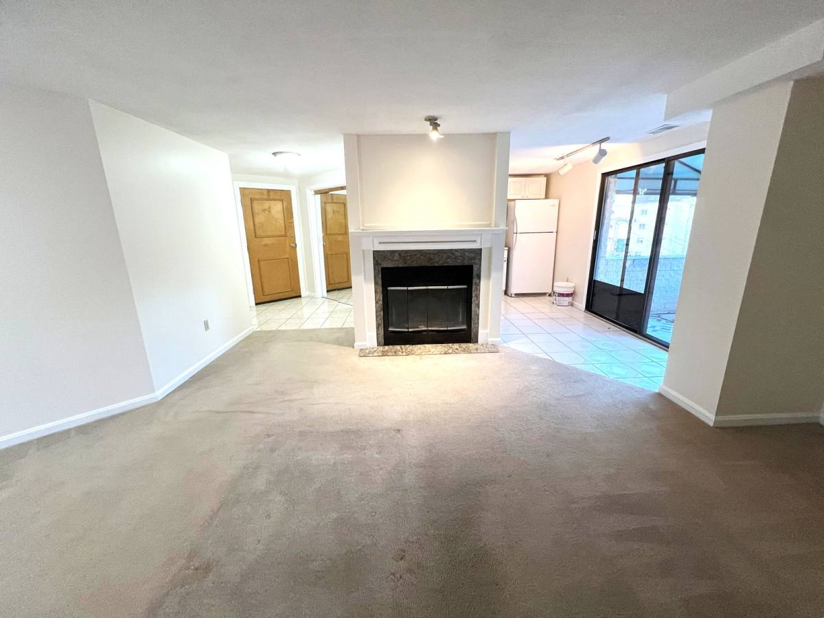 Condo for rent at 295 W Wyoming Ave #9C, Stoneham, MA 02180