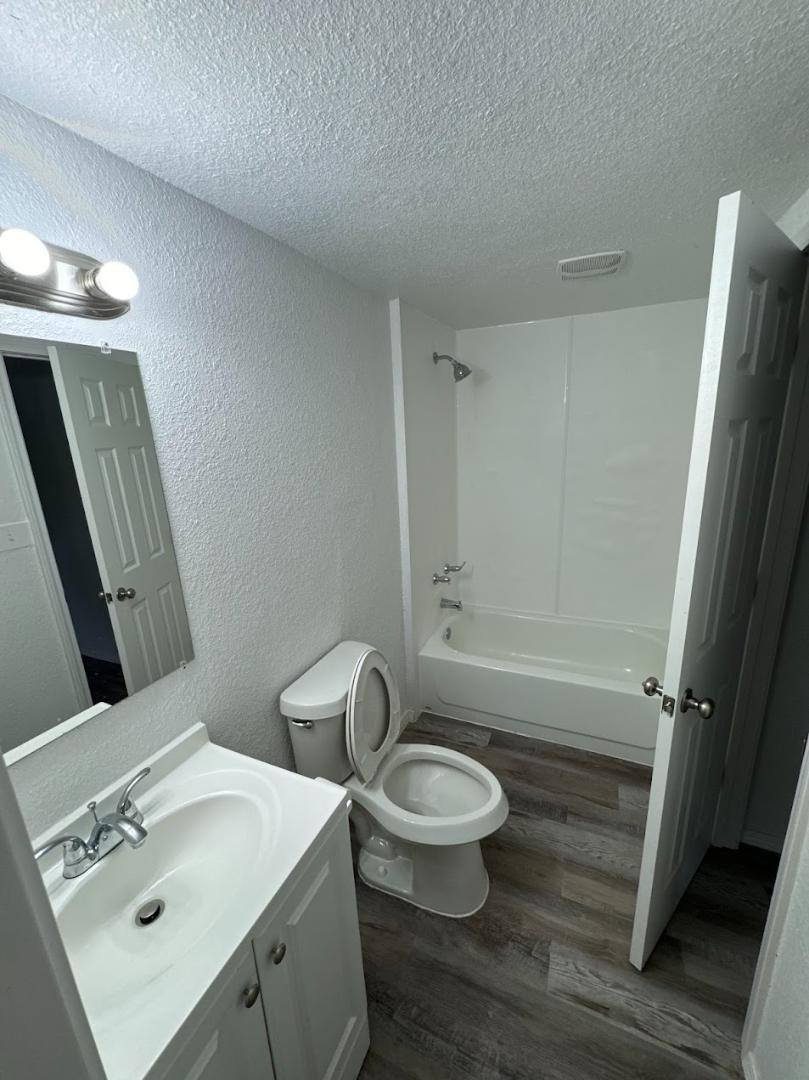 Apartment for rent at 1408 SW 6th St #3, Lawton, OK 73501
