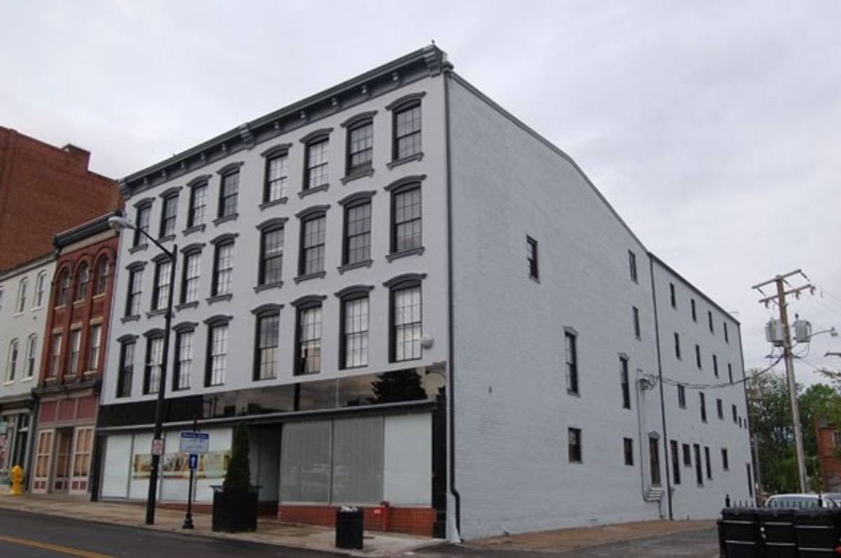 Apartment for rent at 230 N Sycamore St, Petersburg, VA 23803