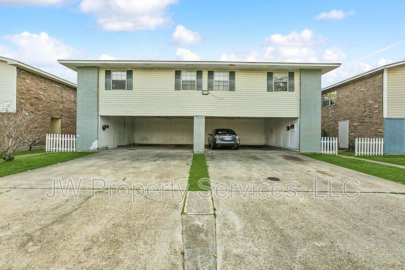 Apartment for rent at 913 W Monterey Court #D, Gretna, LA 70056