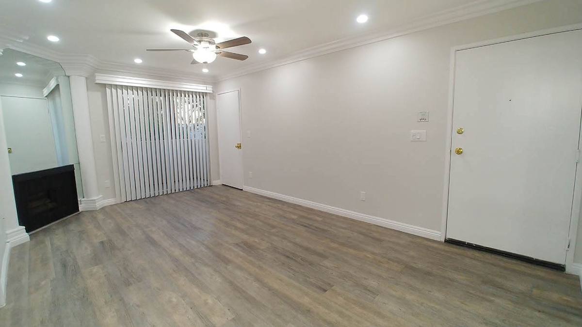 Apartment for rent at 14242 Roscoe Blvd, Panorama City, CA 91402