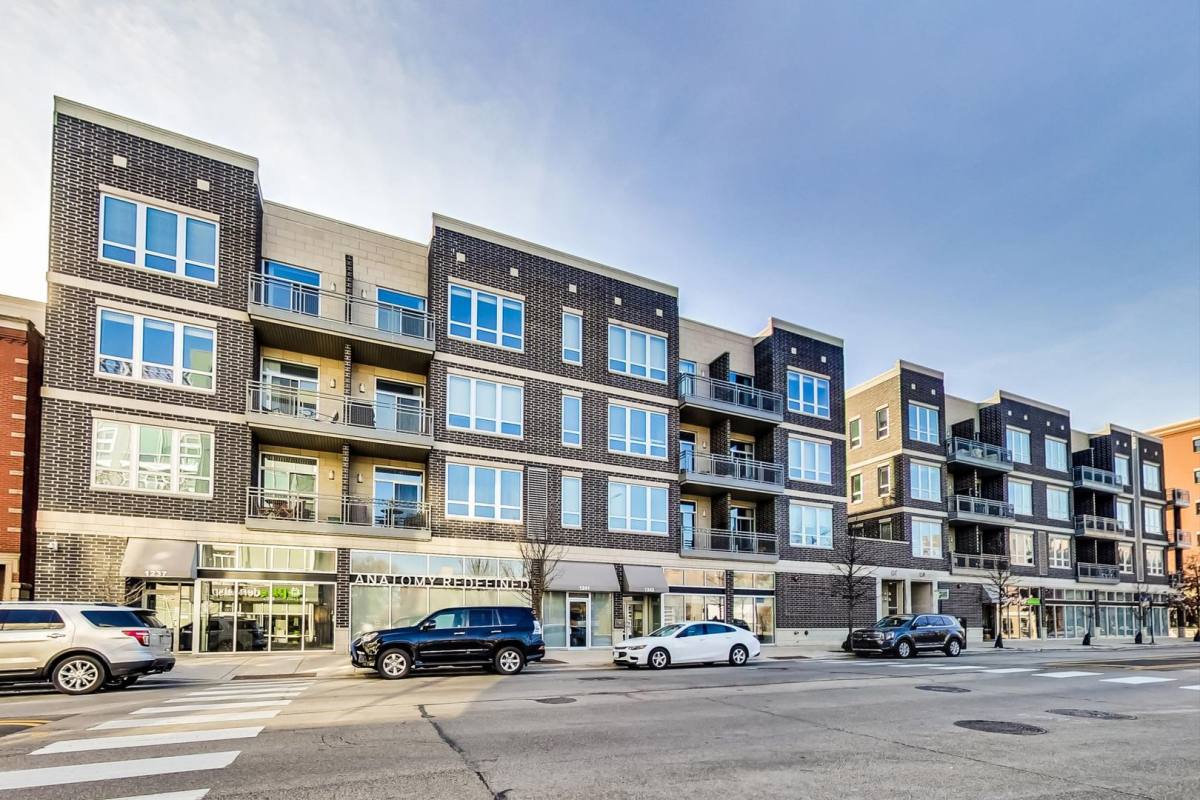 Apartment for rent at 1239-1259 W Madison St, Chicago, IL 60607