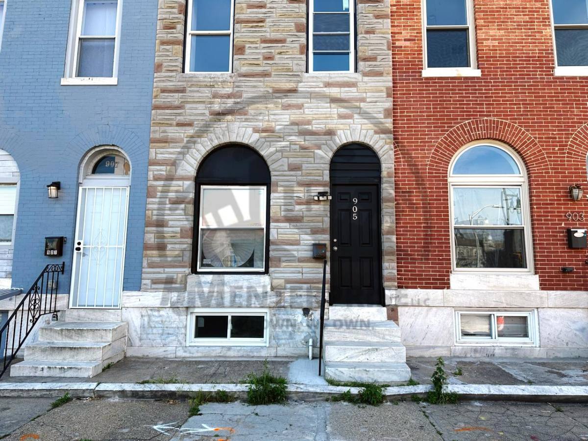 Townhouse for rent at 905 N Patterson Park Ave #1, Baltimore, MD 21205
