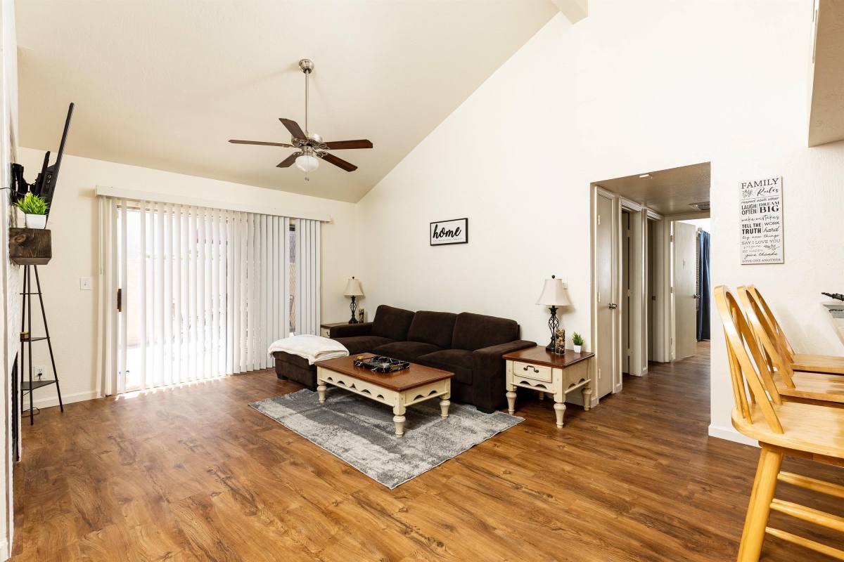 Condo for rent at Lakeside Villas, 1111 W Summit Place #10, Chandler, AZ 85224