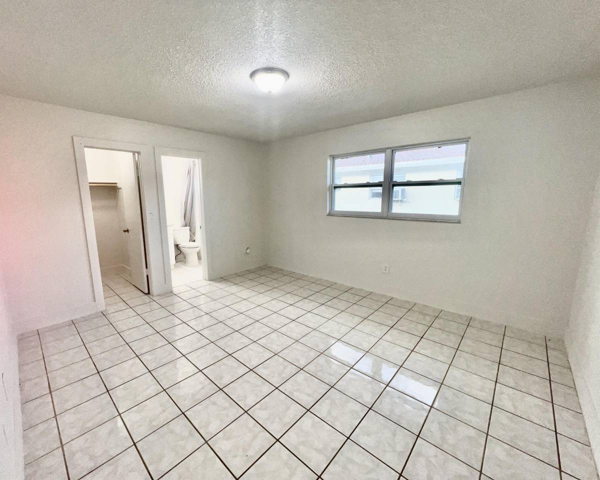 Apartment for rent at 951 SW 7th St #4, Miami, FL 33130