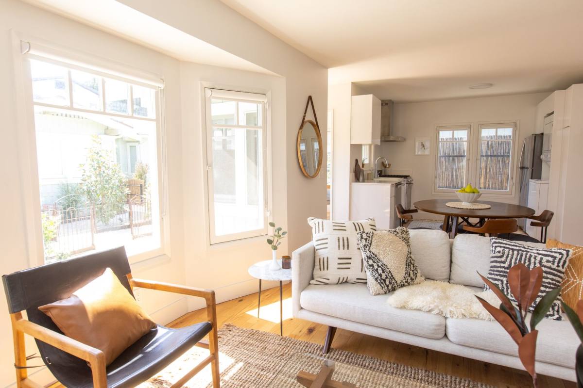 Apartment for rent at 1632 6th Ave, Los Angeles, CA 90019