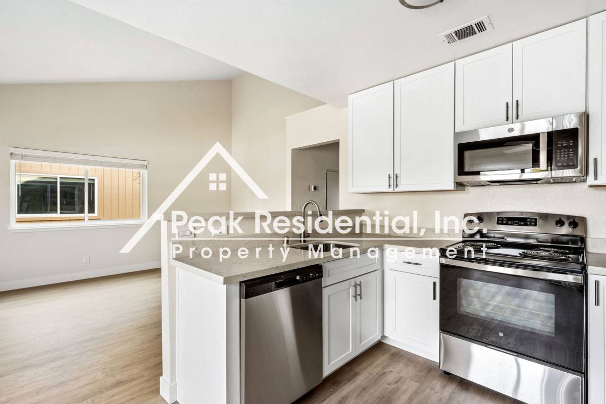 Apartment for rent at 3912 49th Ave, Sacramento, CA 95823