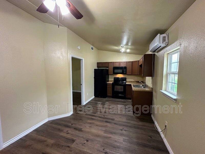 Apartment for rent at 358 Brighton Oaks Dr #2, Boyd, TX 76023