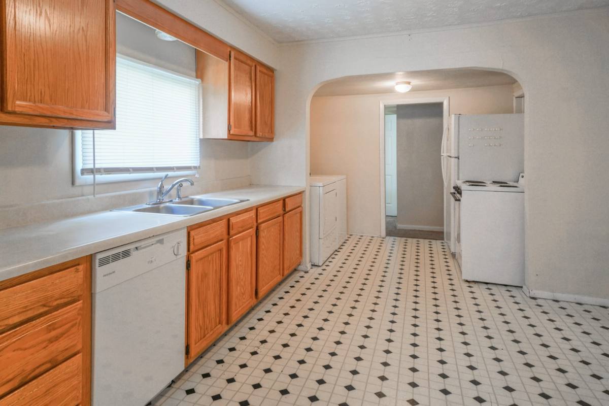 House for rent at 310 E 17th St, Bloomington, IN 47408