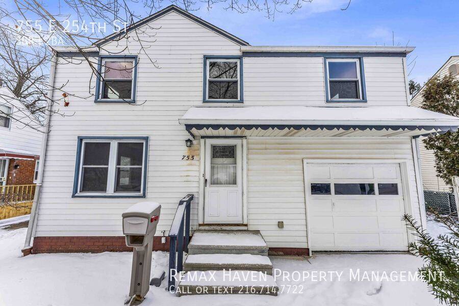 House for rent at 755 E 254th St, Euclid, OH 44132