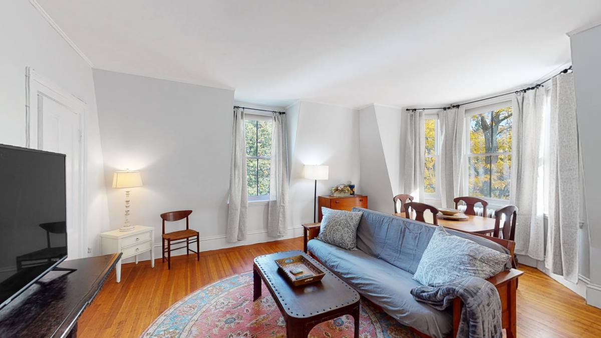 Apartment for rent at 39 Cypress St #2, Brookline, MA 02445