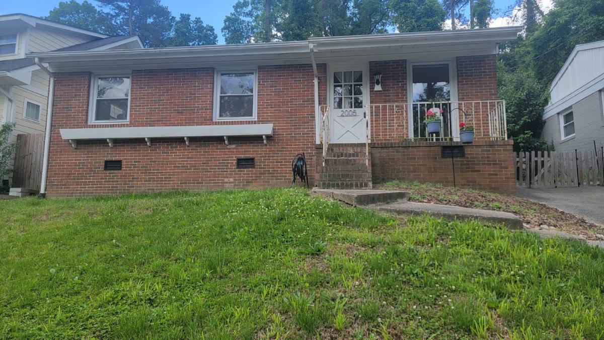 Townhouse for rent at 2005 Wa Ave, Durham, NC 27707