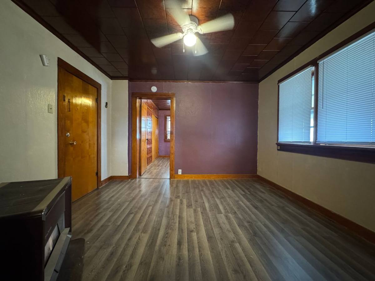 Apartment for rent at 709 E Poplar, Herrin, IL 62948
