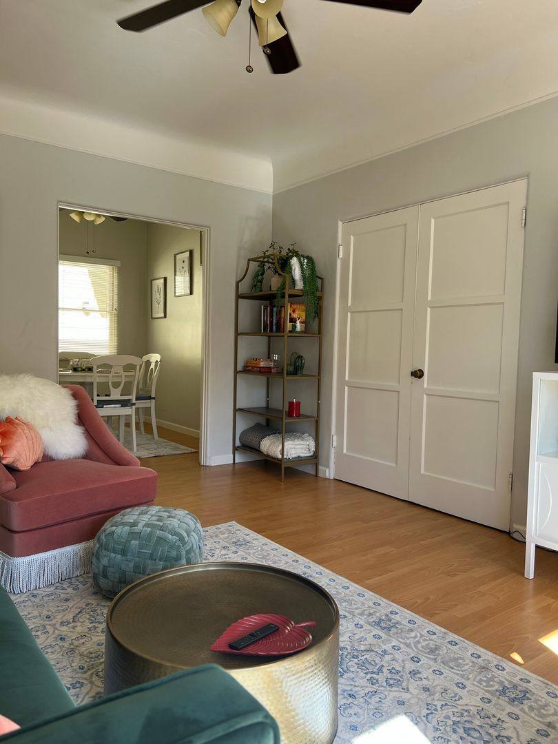 Apartment for rent at 208 N Louise St, Glendale, CA 91206
