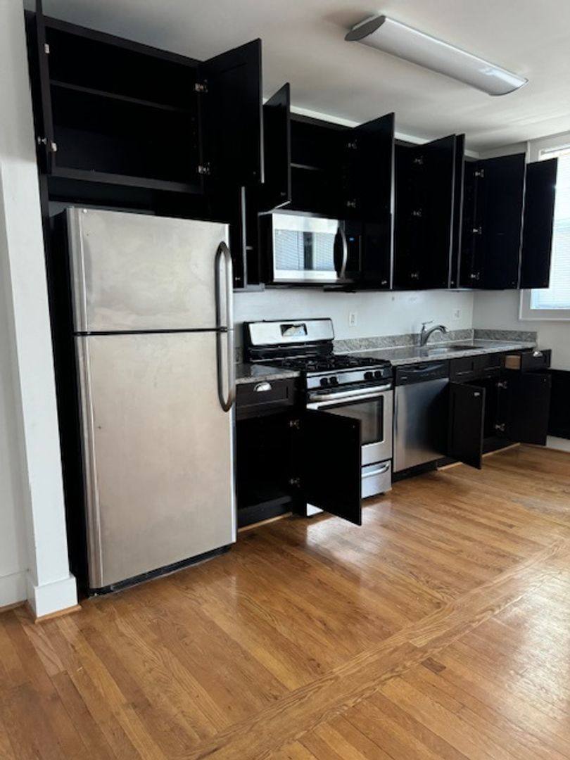 Apartment for rent at 1575 Spring Place NW, Washington, DC 20010