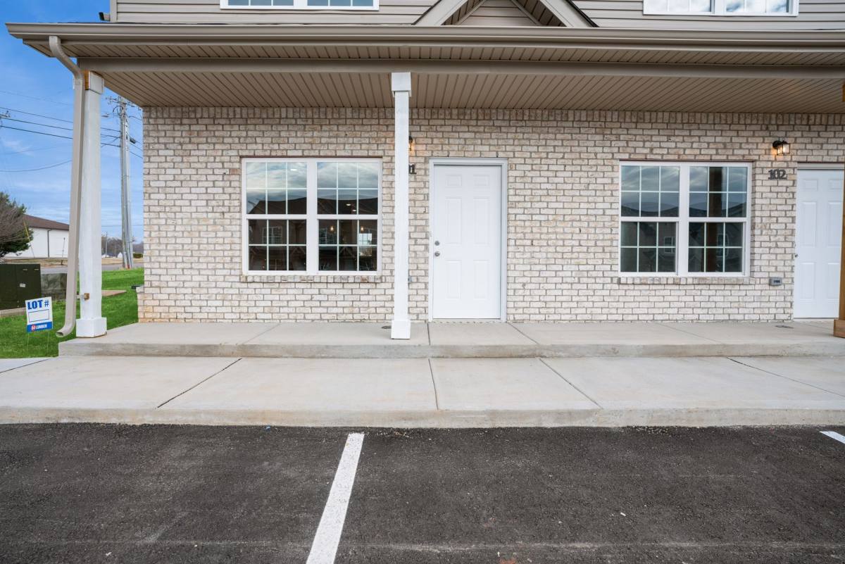 Apartment for rent at 541 New S Dr, Clarksville, TN 37043