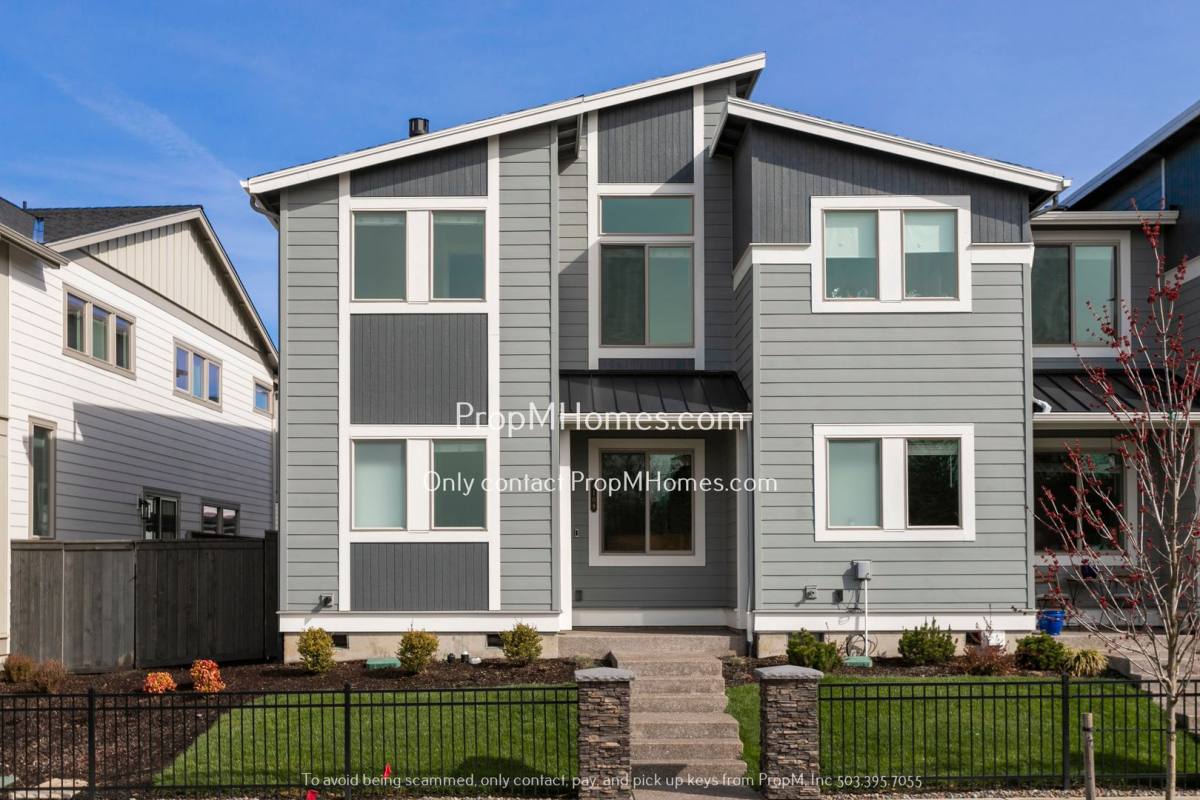 House for rent at 8109 SE Vermont St, Hillsboro, OR 97123