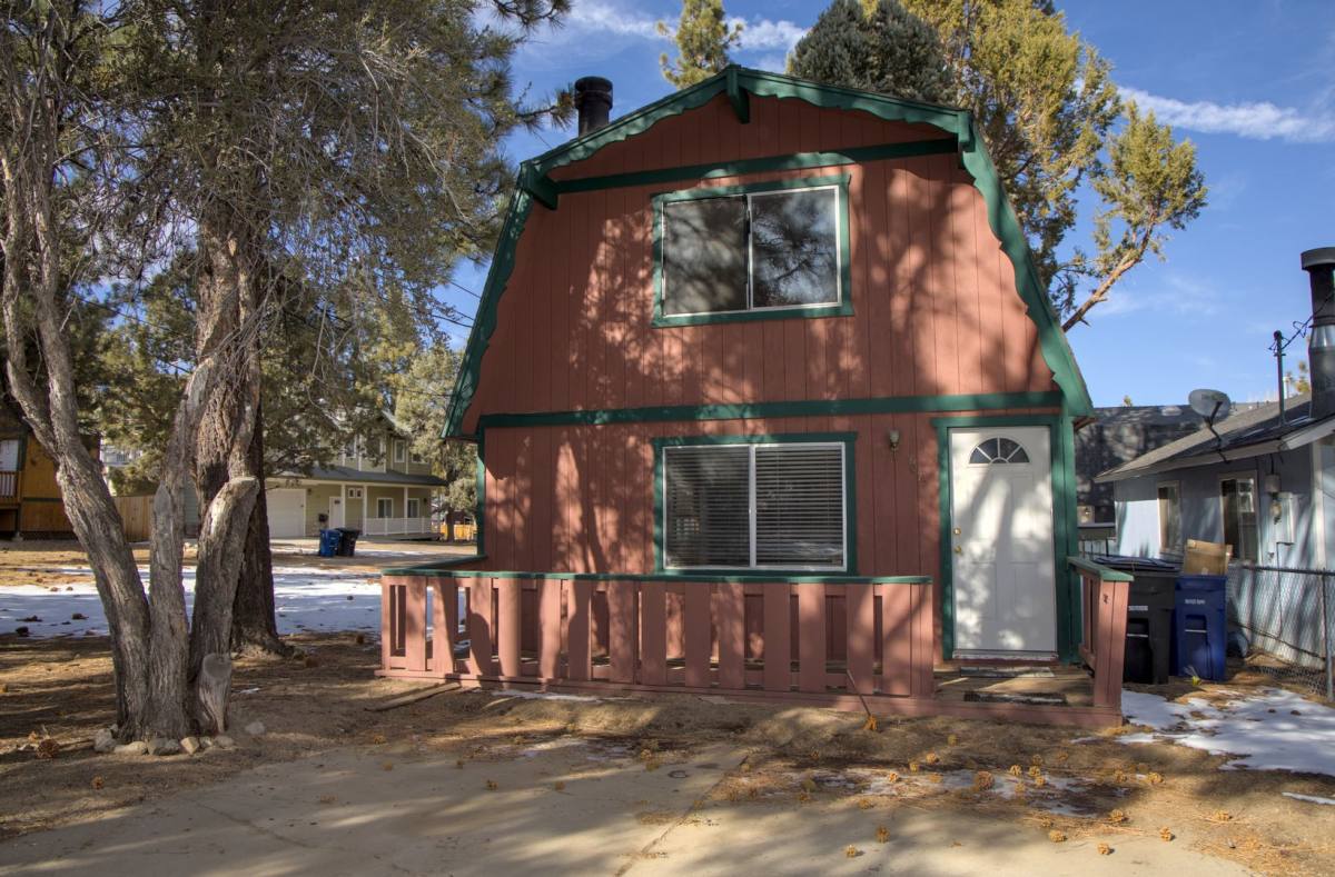 House for rent at 2073 Shady Lane, Big Bear City, CA 92314