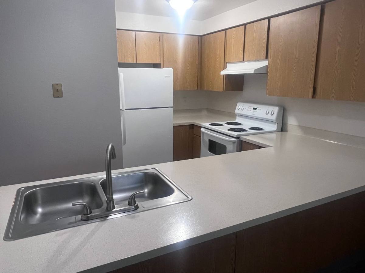 Apartment for rent at 1324 Wallace Rd NW, Salem, OR 97304