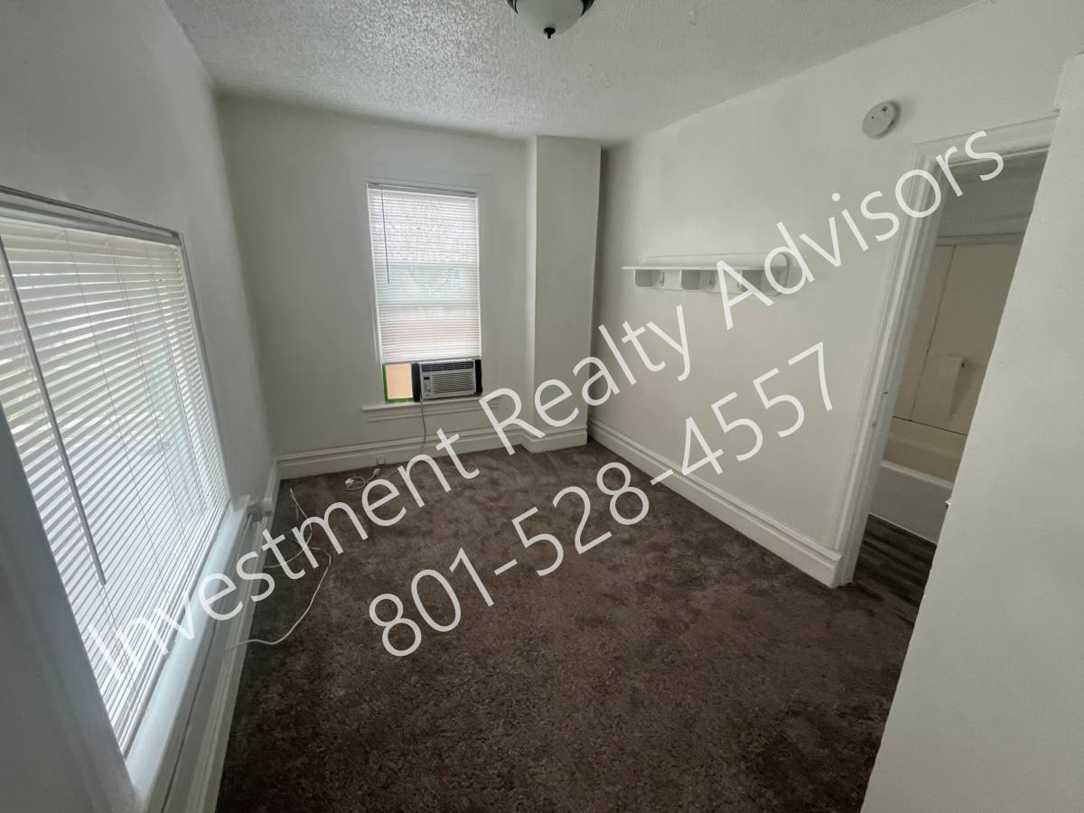 Apartment for rent at 403 E 2700 S #5, Salt Lake City, UT 84115