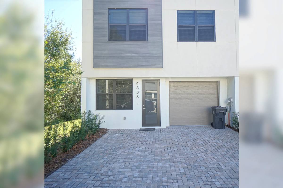 Townhouse for rent at Carrollwood, 4338 Villa Alina Court, Tampa, FL 33614