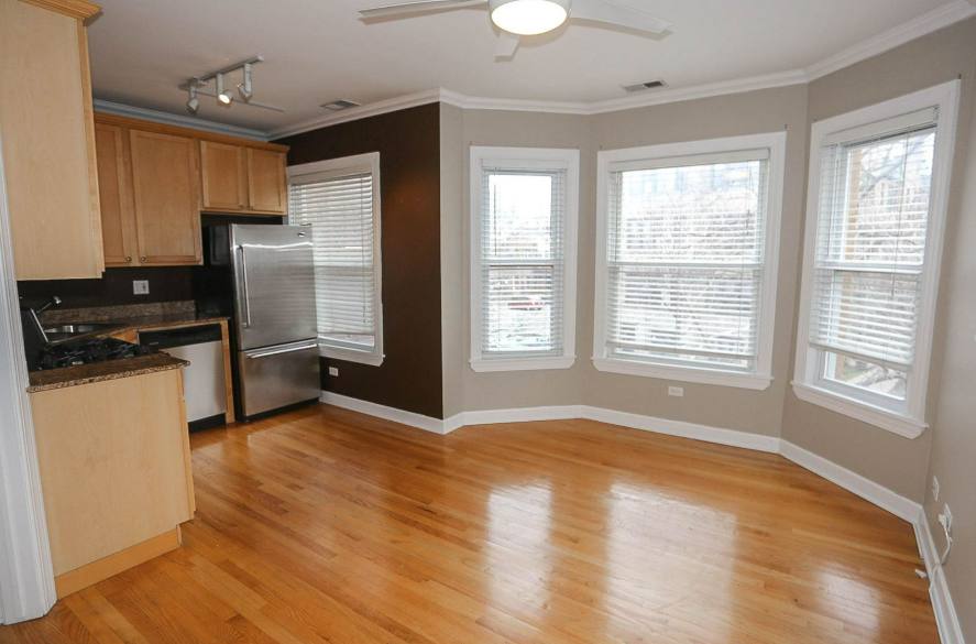 Condo for rent at 628 W Roscoe St, Chicago, IL 60657