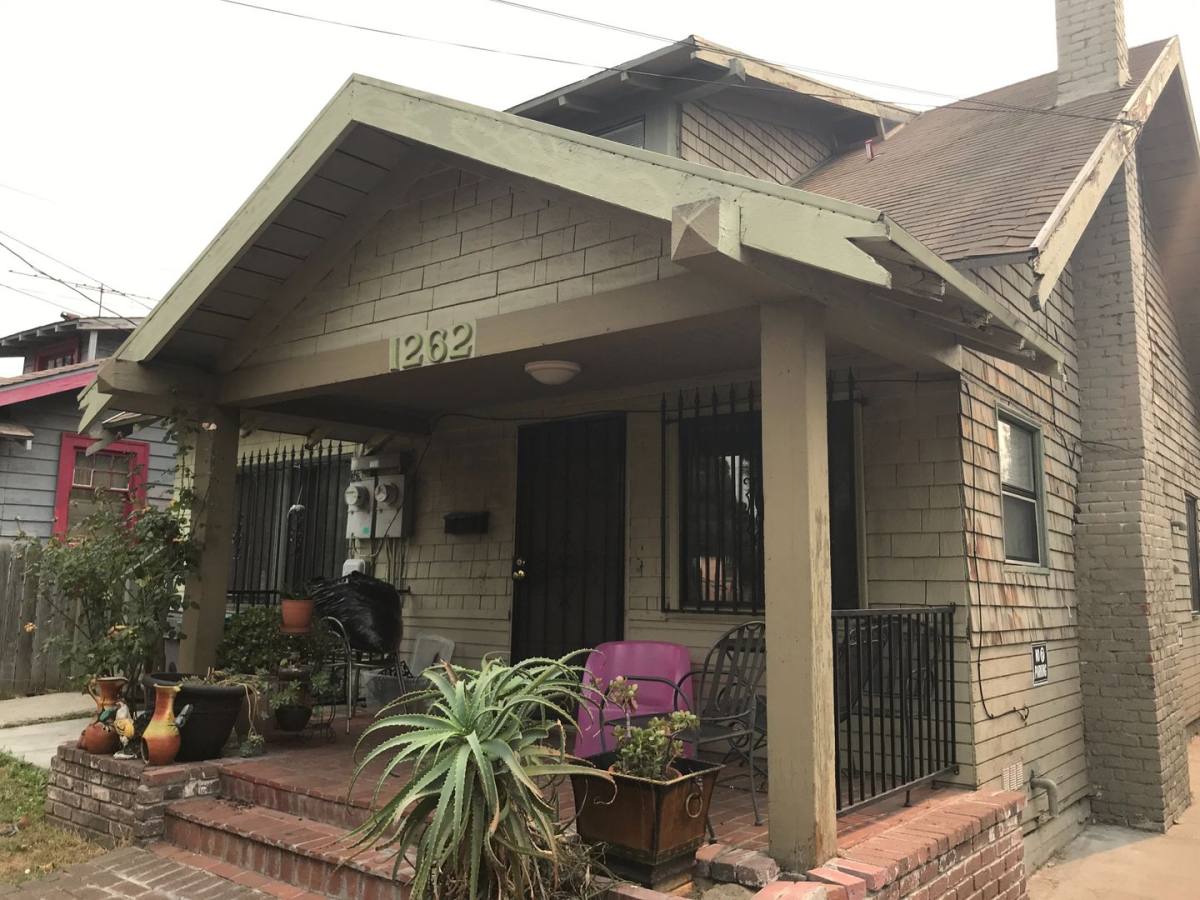Apartment for rent at 1262-1264 60th Ave, Oakland, CA 94621