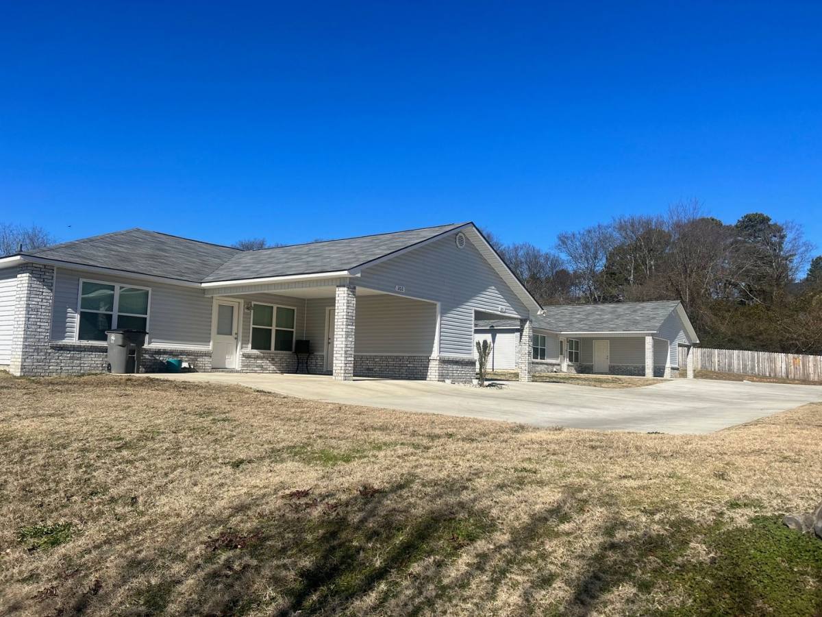 Apartment for rent at 180 Lakeland Dr, Hot Springs National Park, AR 71913