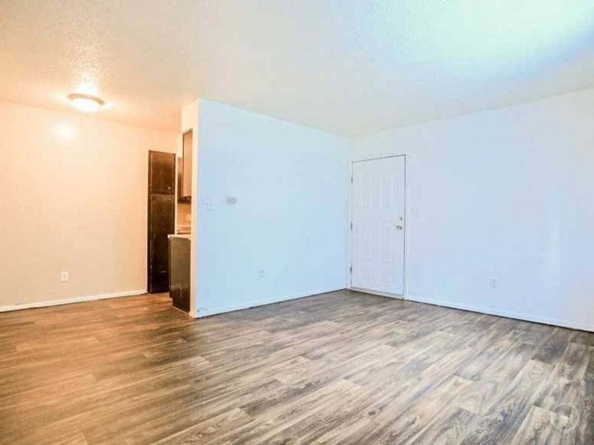 Apartment for rent at 120 NE 21st St, Oklahoma City, OK 73160