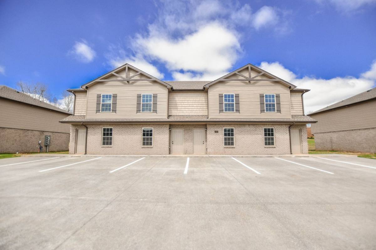 Apartment for rent at 144 Center Pointe Dr, Clarksville, TN 37040