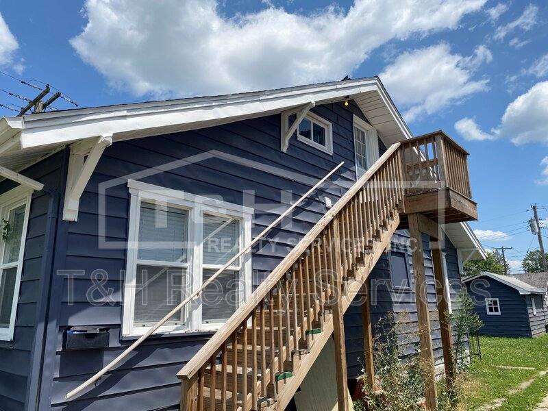 Apartment for rent at 2916 Noble St #2, Anderson, IN 46016