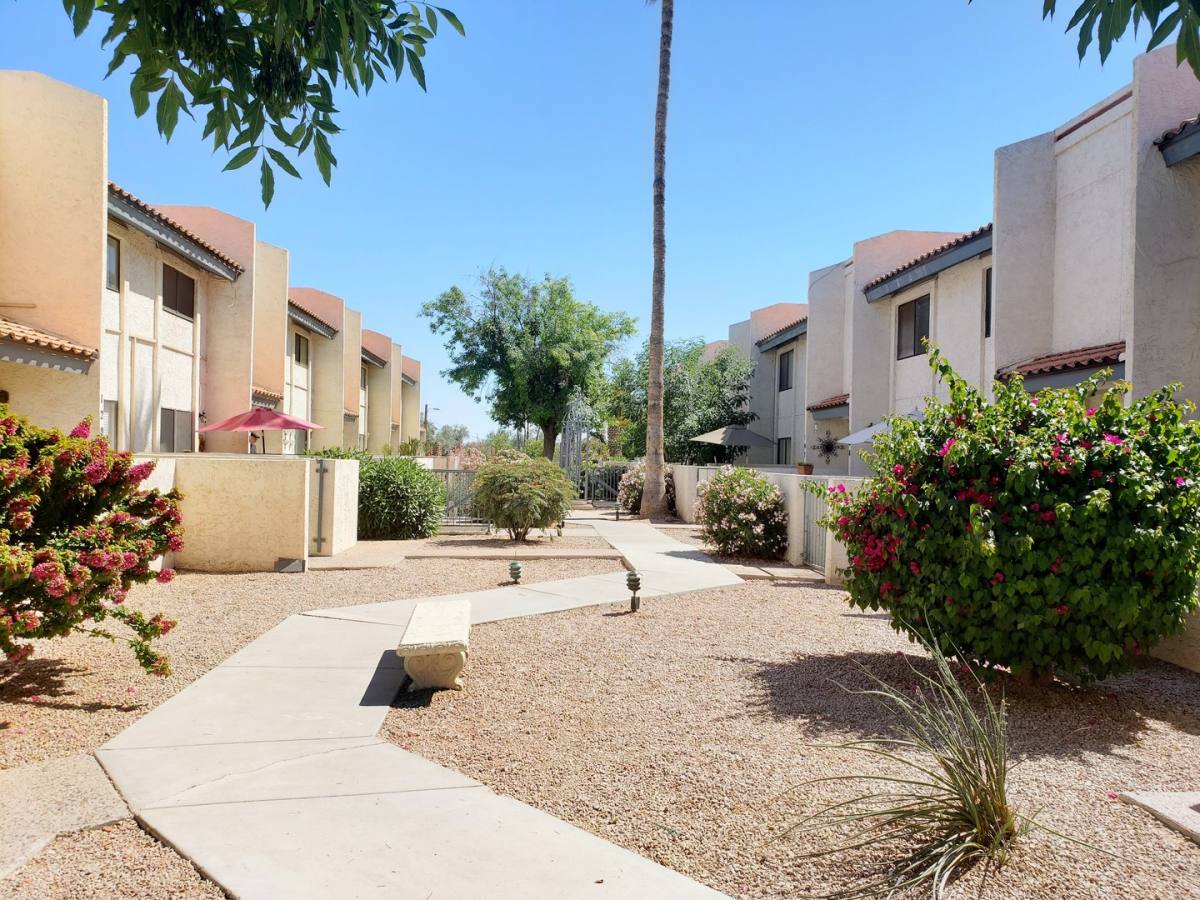 Townhouse for rent at 2615 N Hayden Rd, Scottsdale, AZ 85257