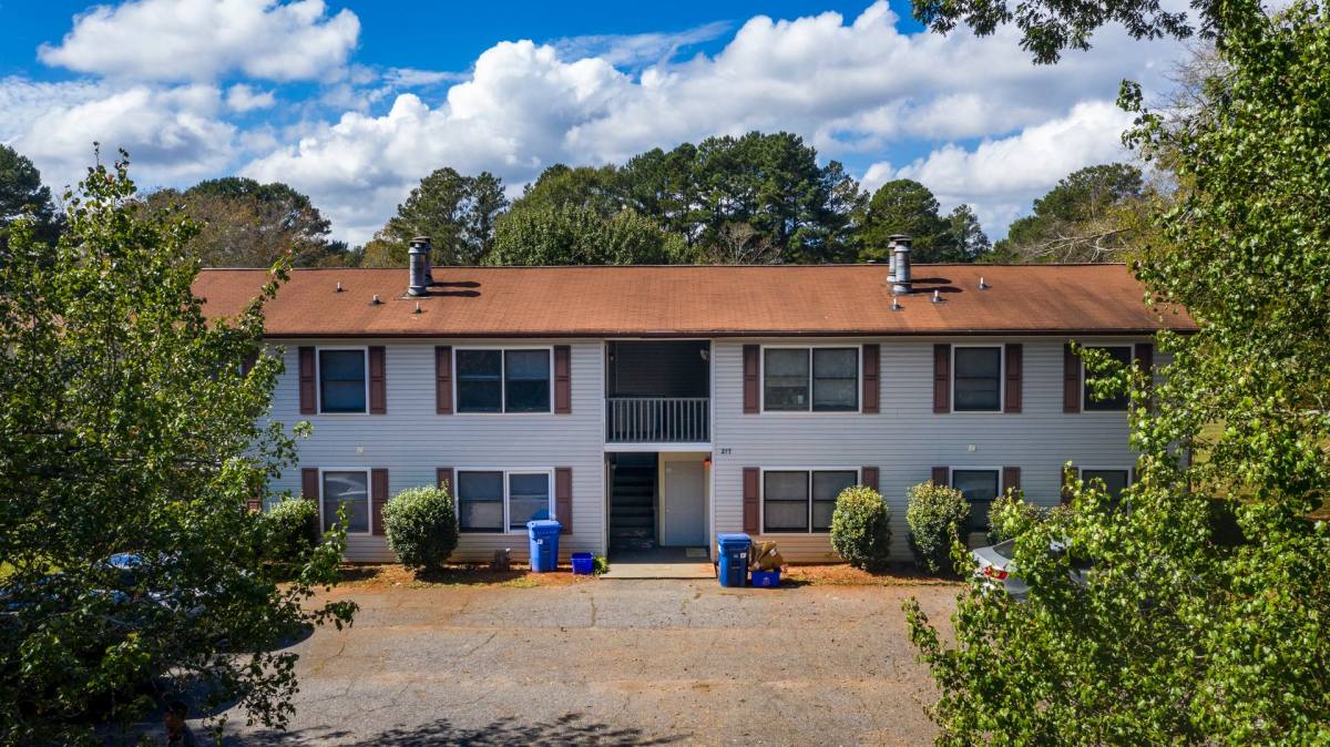 Apartment for rent at 217 Mark Twain Circle, Athens, GA 30605