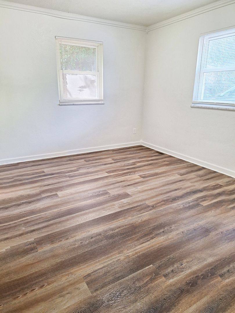 Apartment for rent at 275 Medford St, Dayton, OH 45410