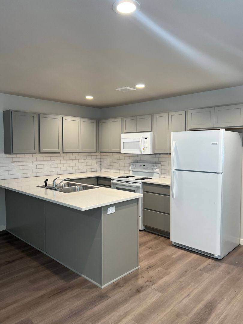 Apartment for rent at 5300 Smitten St, Yakima, WA 98908