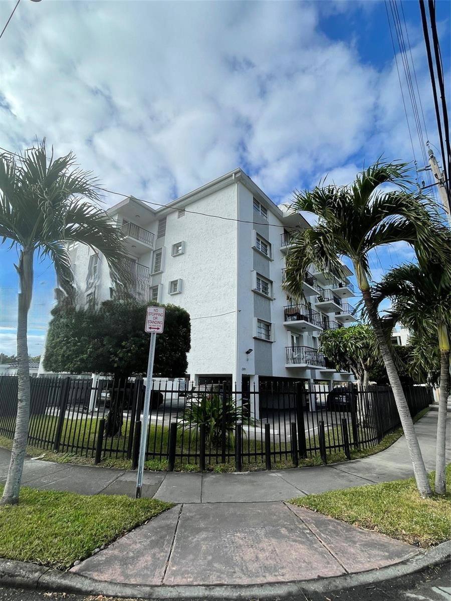 Apartment for rent at 2500 SW 6th St, Miami, FL 33135