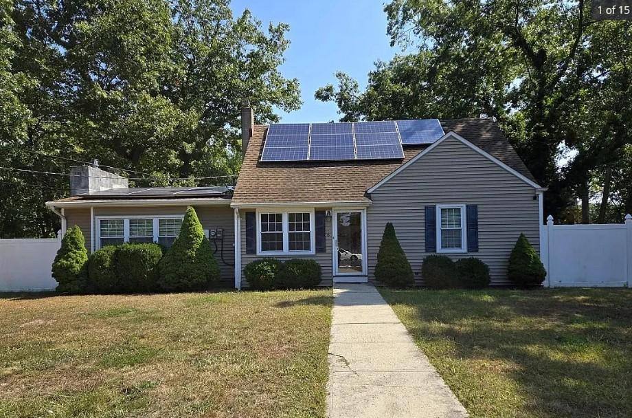 House for rent at 16 Oak Ridge Parkway, Toms River, NJ 08755