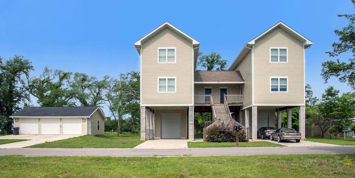 Townhouse for rent at 153 Markham Dr #B, Gulfport, MS 39507