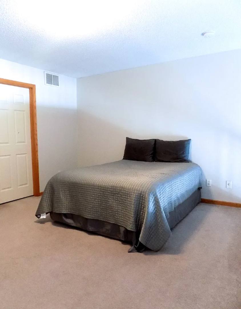 Apartment for rent at 204 Locust St, Monticello, MN 55362