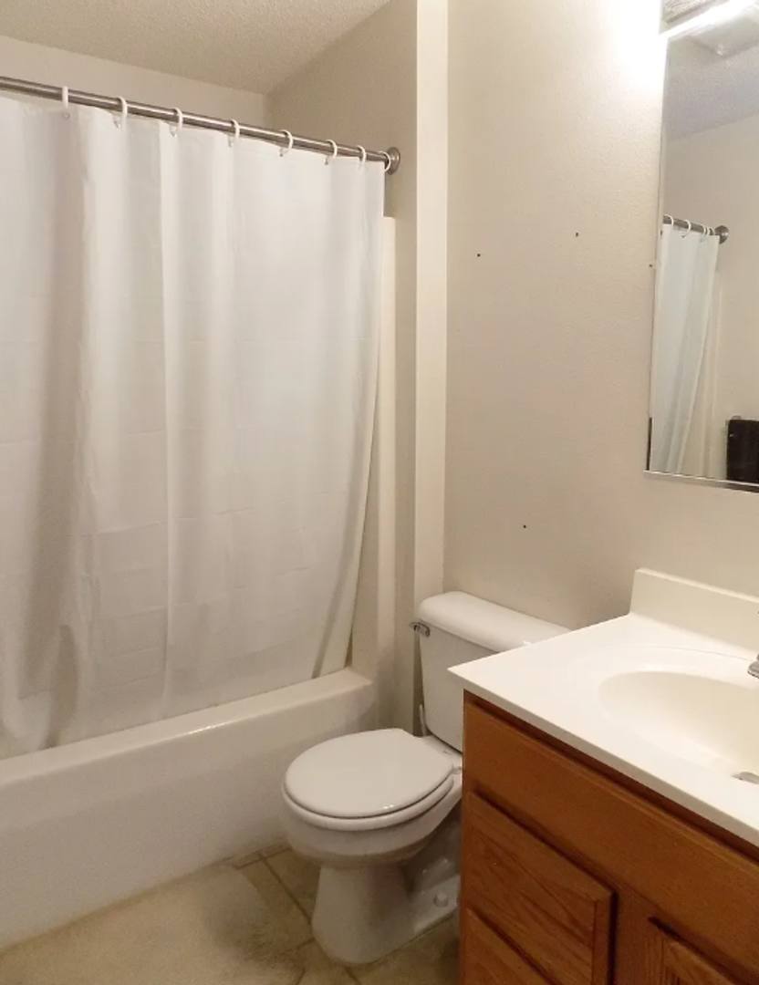 Apartment for rent at 204 Locust St, Monticello, MN 55362